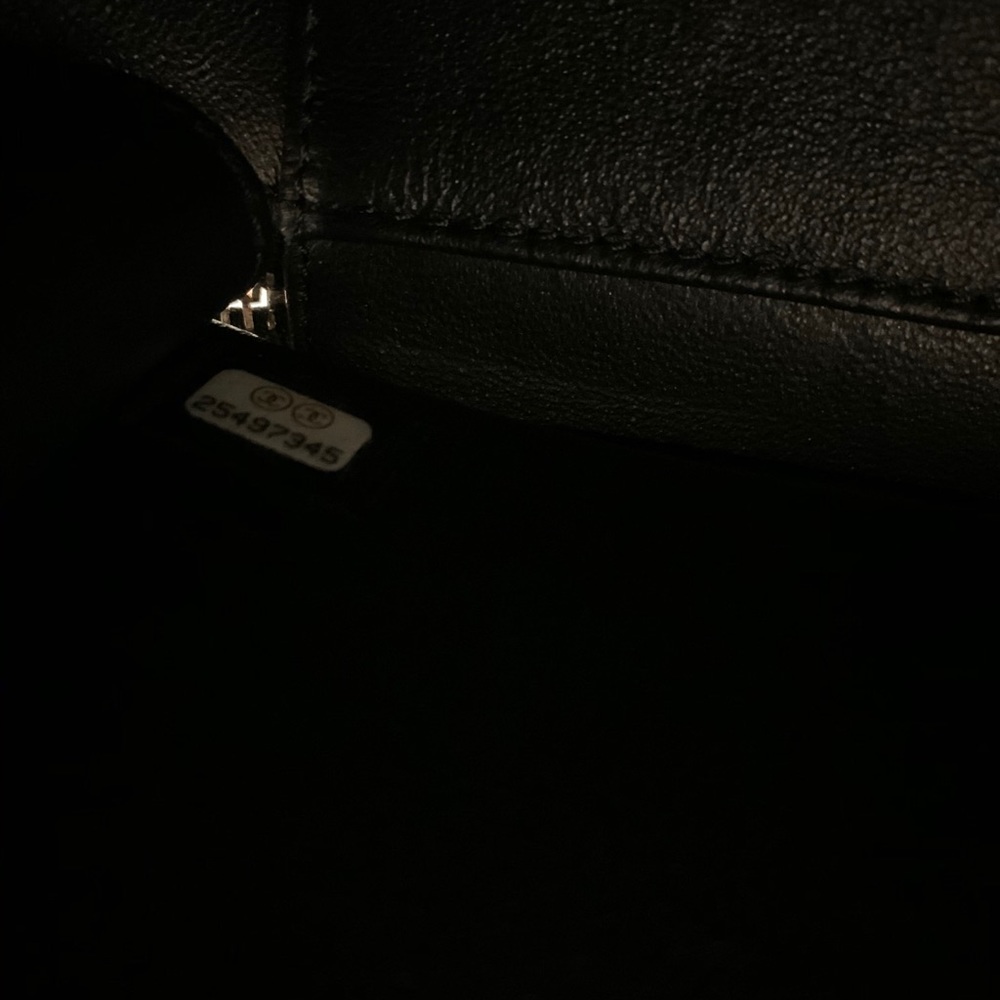 Chanel CC Filigree Vanity Small Black - Picture 7 of 17